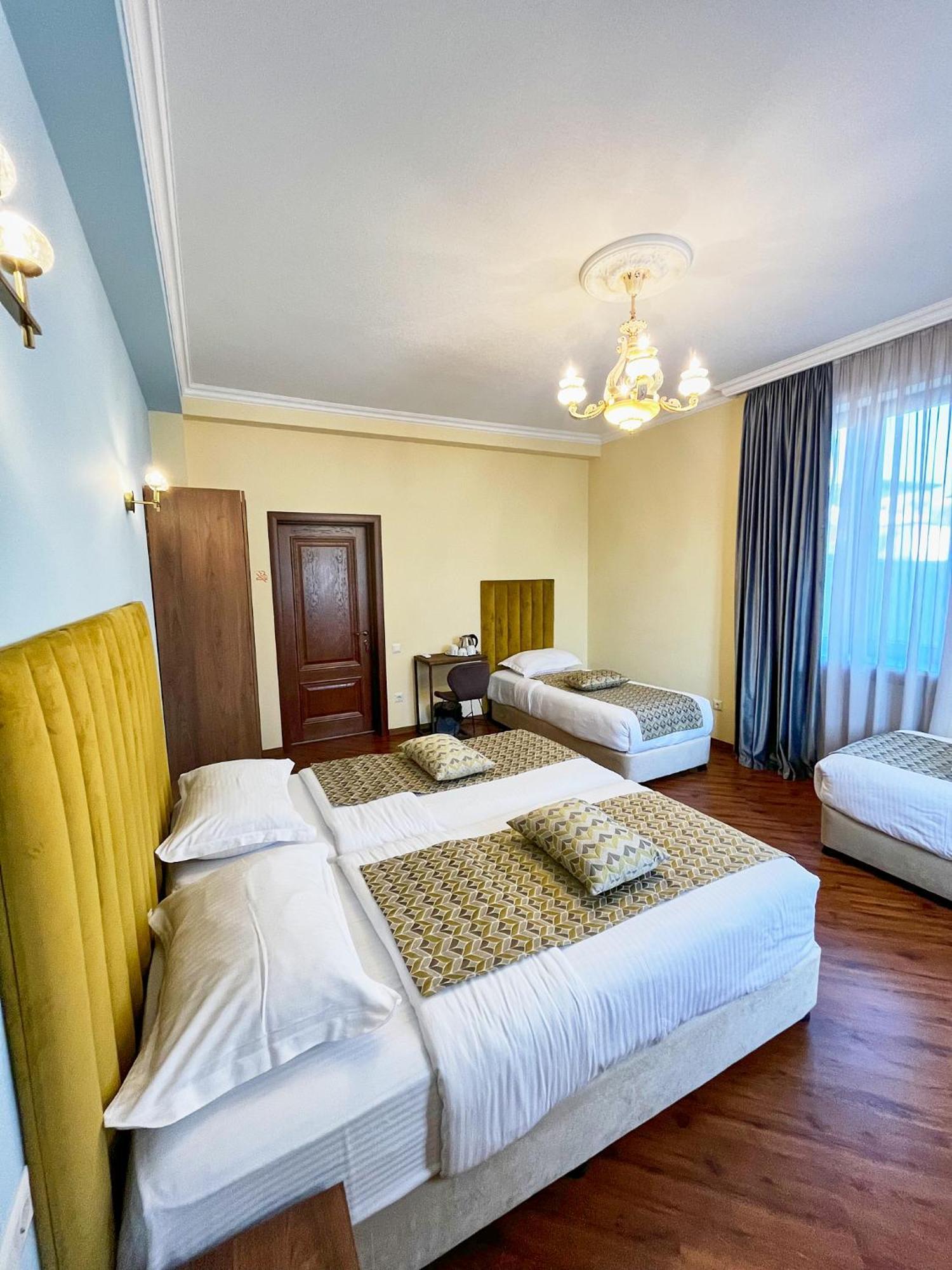 Phazisi Hotel Tbilisi Exterior photo